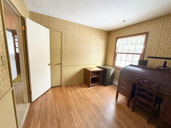 $335,000 | 390 North Golf Manor Road, Connersville, IN 47331