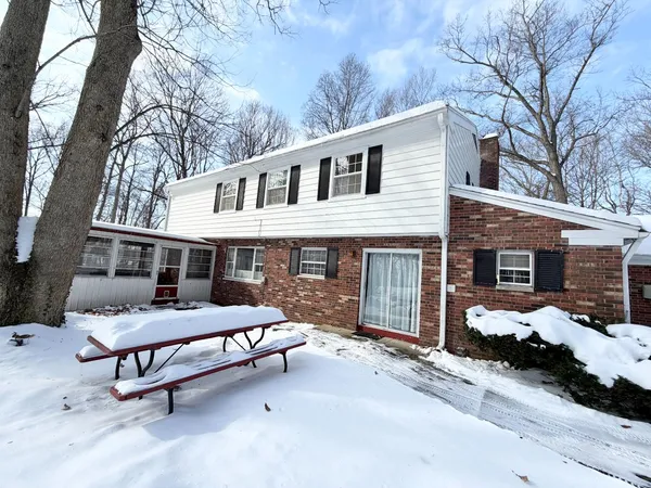 $335,000 | 390 North Golf Manor Road, Connersville, IN 47331