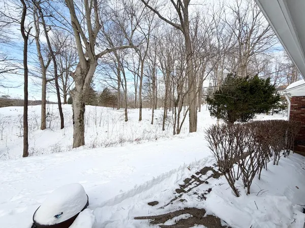 $335,000 | 390 North Golf Manor Road, Connersville, IN 47331