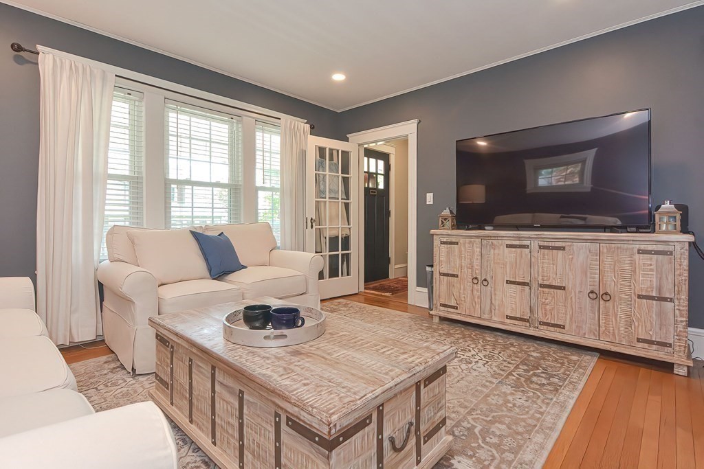 24 Norman Road North Andover, MA 01845 - Photo 8 of 38 Gallery Image 8