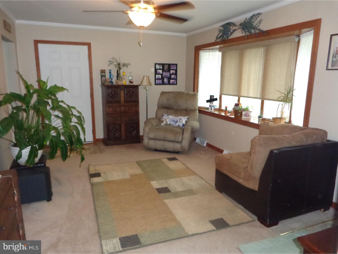 16 Livingstone Road Sewell, NJ 08080 - Photo 5 of 15 Living Room