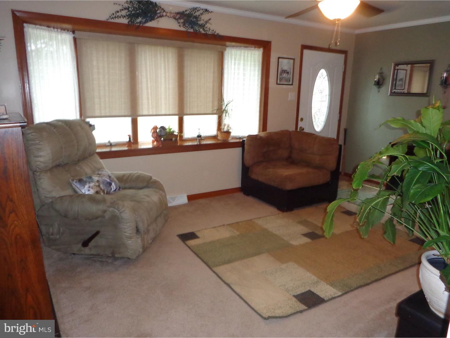 16 Livingstone Road Sewell, NJ 08080 - Photo 6 of 15 Living Room