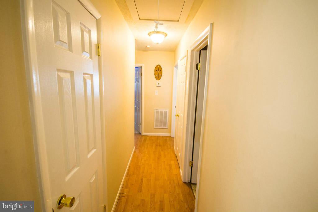 103 Ash Road Front Royal, VA 22630 - Photo 10 of 30 Interior (General)