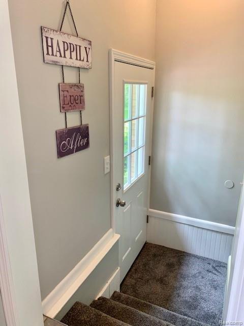 5254 Van Slyke Road Flint, MI 48507 - Photo 25 of 44 Back entrance and stairs to lower level