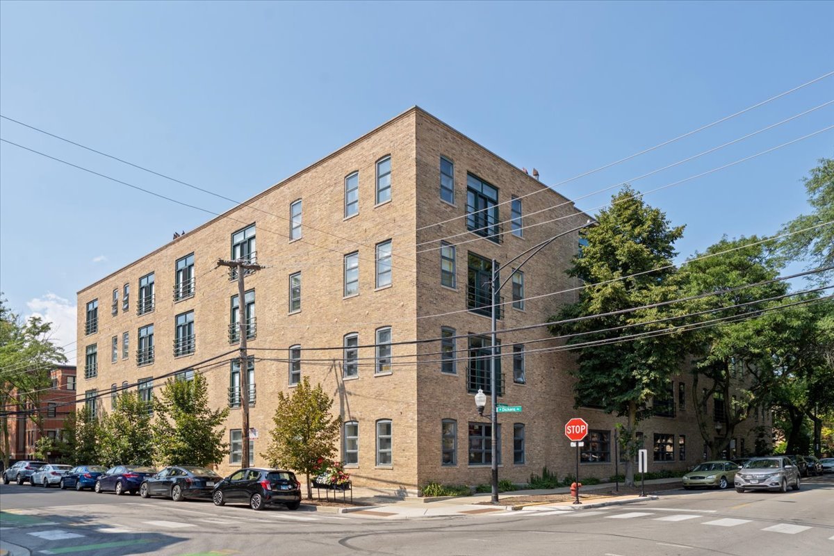2100 North Racine Avenue, Unit 4B Chicago, IL 60614 - Photo 1 of 43 Gallery Image 1