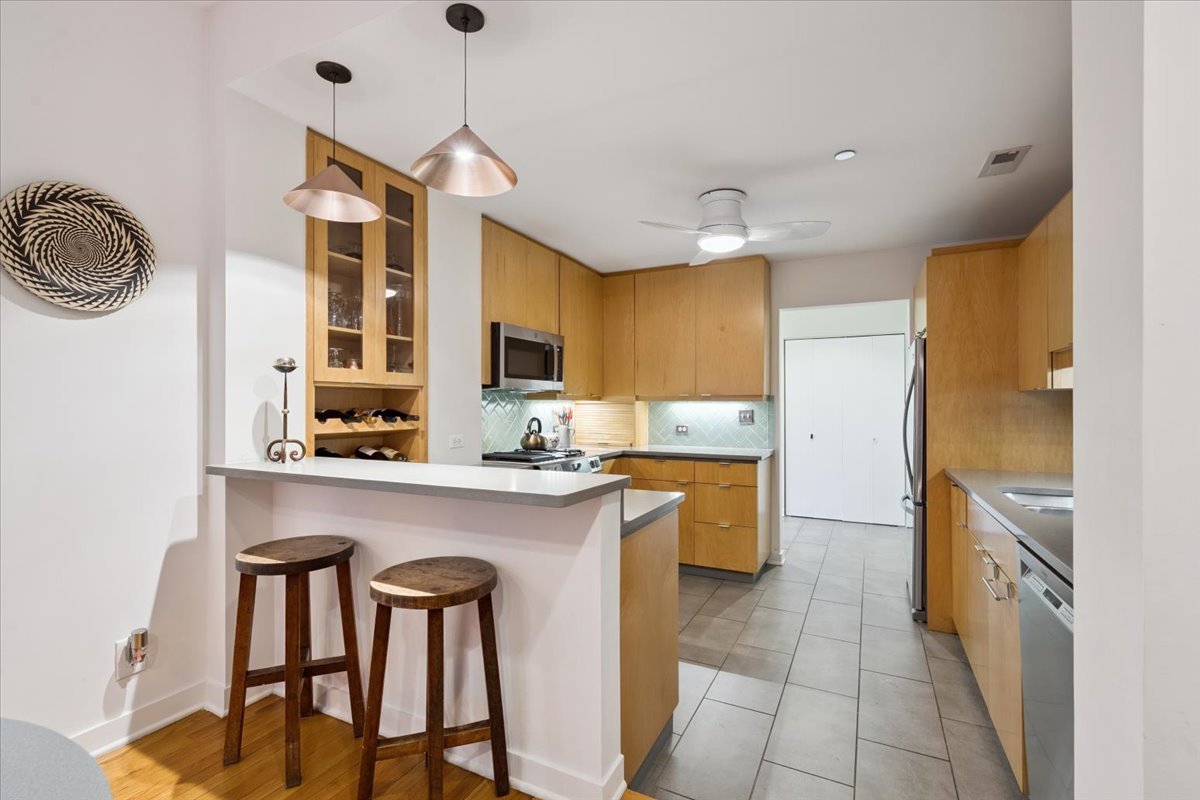 2100 North Racine Avenue, Unit 4B Chicago, IL 60614 - Photo 18 of 43 Gallery Image 18