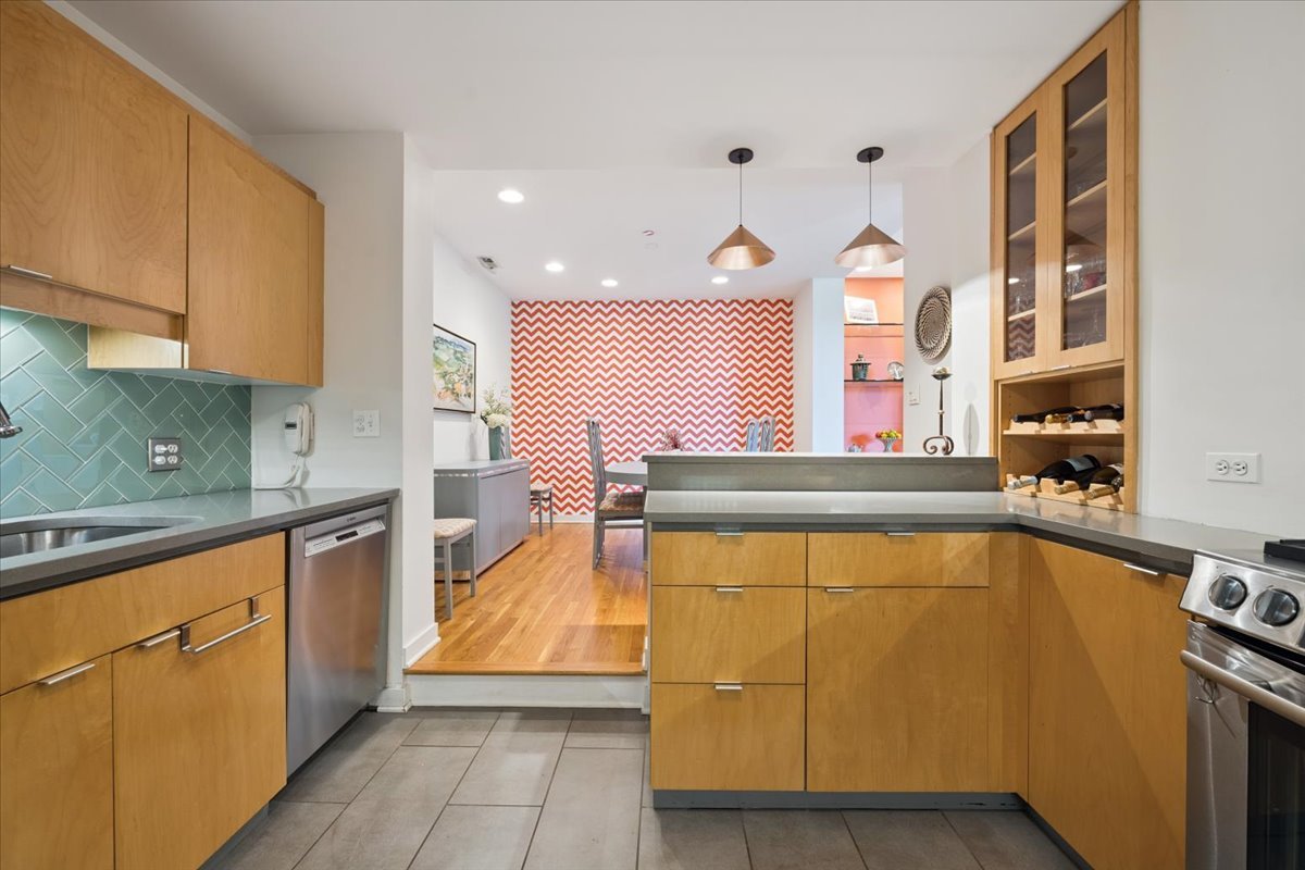 2100 North Racine Avenue, Unit 4B Chicago, IL 60614 - Photo 22 of 43 Gallery Image 22