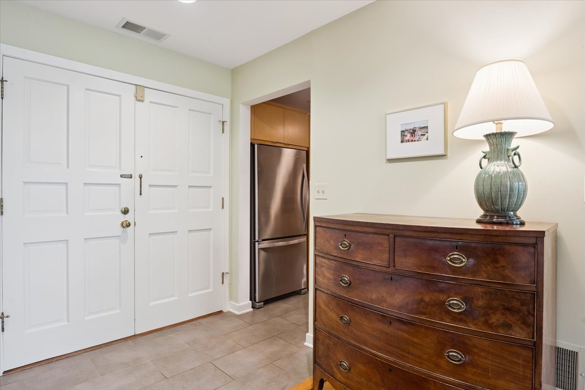 2100 North Racine Avenue, Unit 4B Chicago, IL 60614 - Photo 26 of 43 Gallery Image 26
