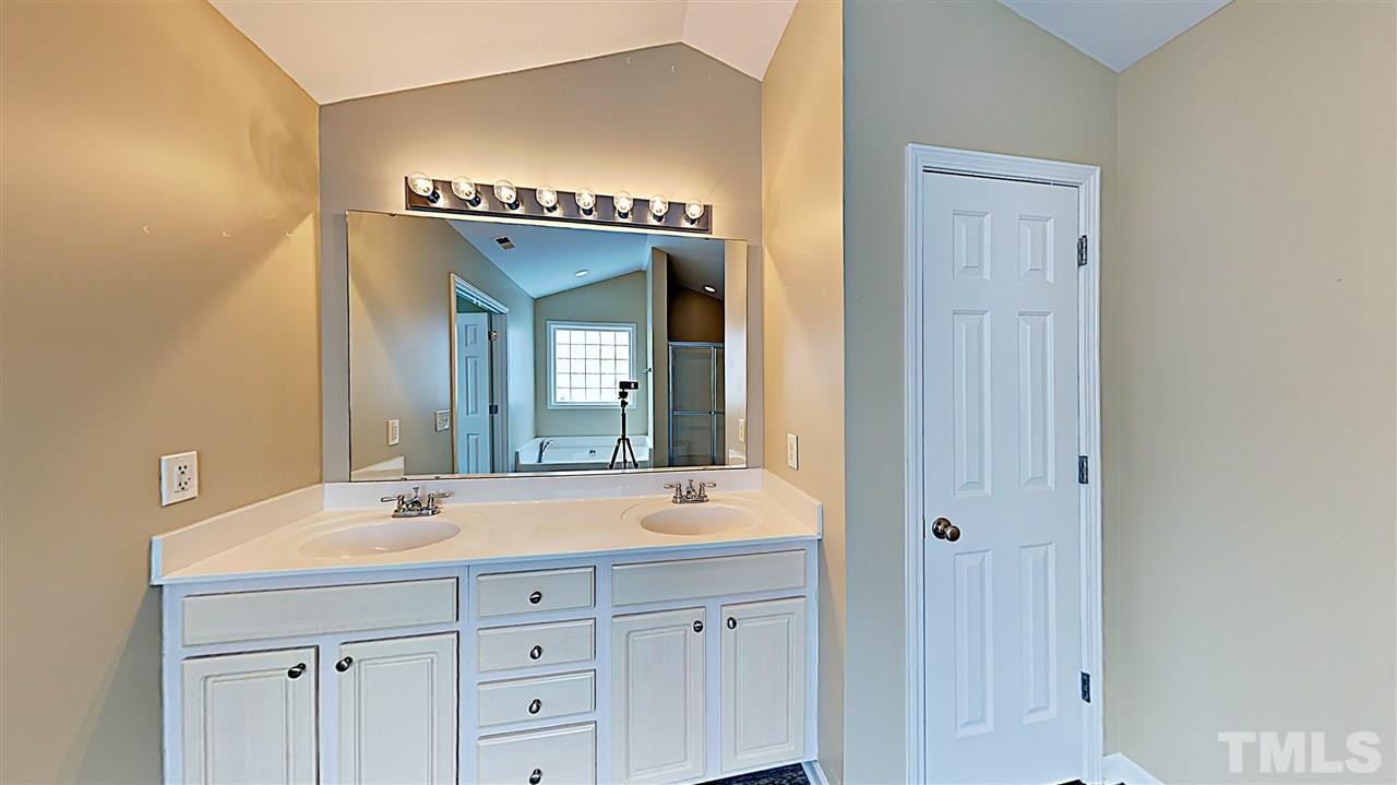 4001 Patriot Ridge Court Raleigh, NC 27610 - Photo 11 of 17