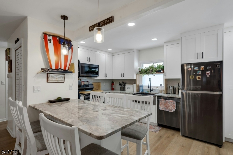 45 Howard Avenue Rochelle Park, NJ 07662 - Photo 3 of 26