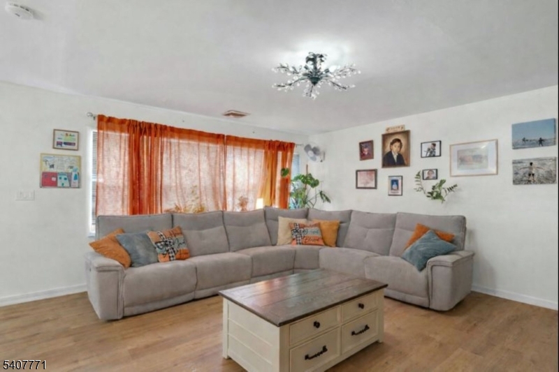 45 Howard Avenue Rochelle Park, NJ 07662 - Photo 10 of 26