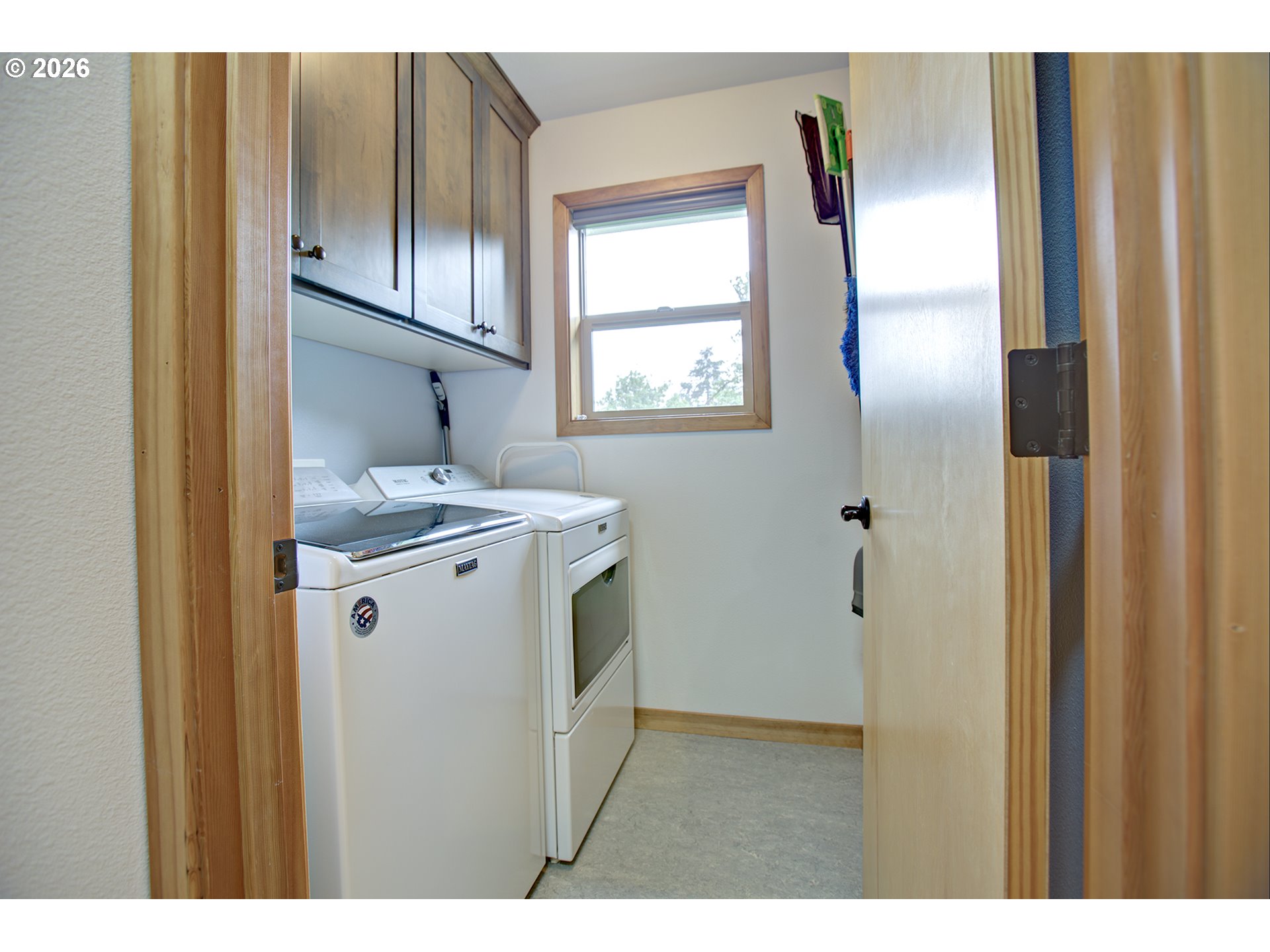 60300 Rays Way St. Helens, OR 97051 - Photo 16 of 41 a utility room with closet dryer and washer