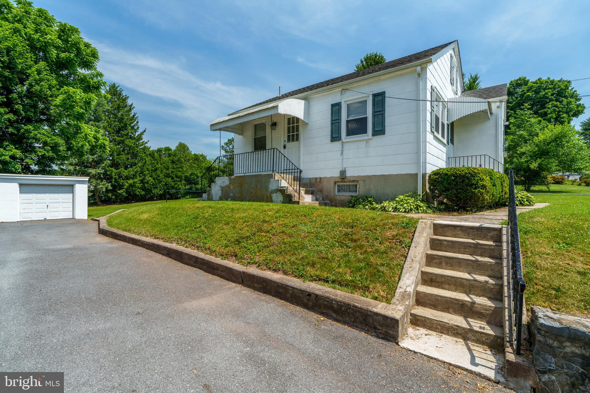 941 High Boulevard Reading, PA 19607 - Photo 11 of 31