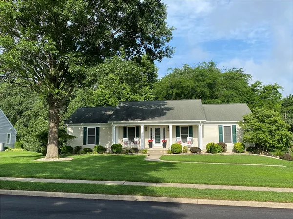 $349,900 | 2236 University Drive, Charleston, IL 61920