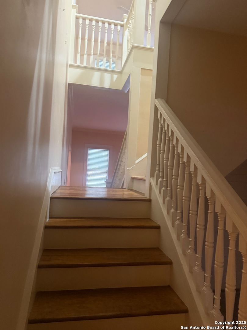 415 North Park Street Uvalde, TX 78801 - Photo 11 of 12 a view of entryway