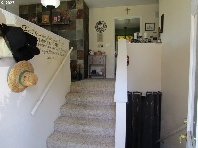 80452 Alston Mayger Road Clatskanie, OR 97016 - Photo 13 of 28 a view of entryway
