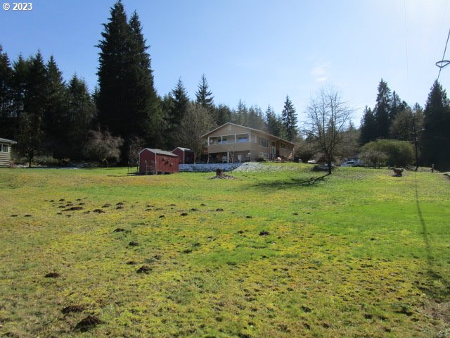 80452 Alston Mayger Road Clatskanie, OR 97016 - Photo 5 of 28 a view of a garden with large trees