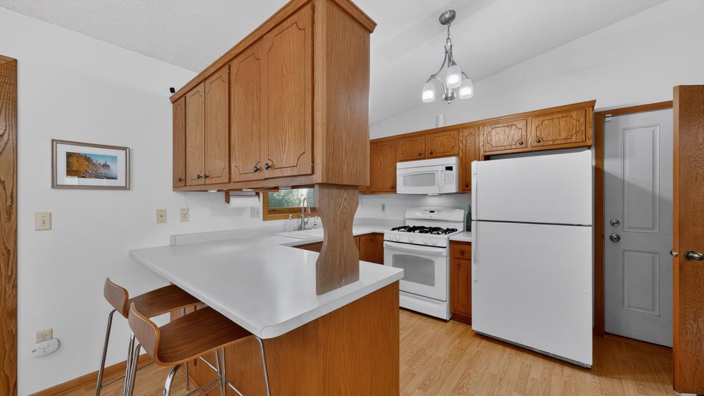 4332 Valley Drive Northwest Rochester, MN 55901 - Photo 7 of 36