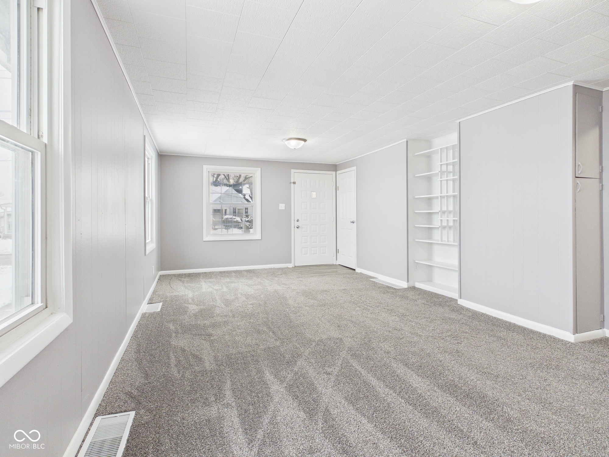 124 West Cross Street Anderson, IN 46012 - Photo 5 of 30