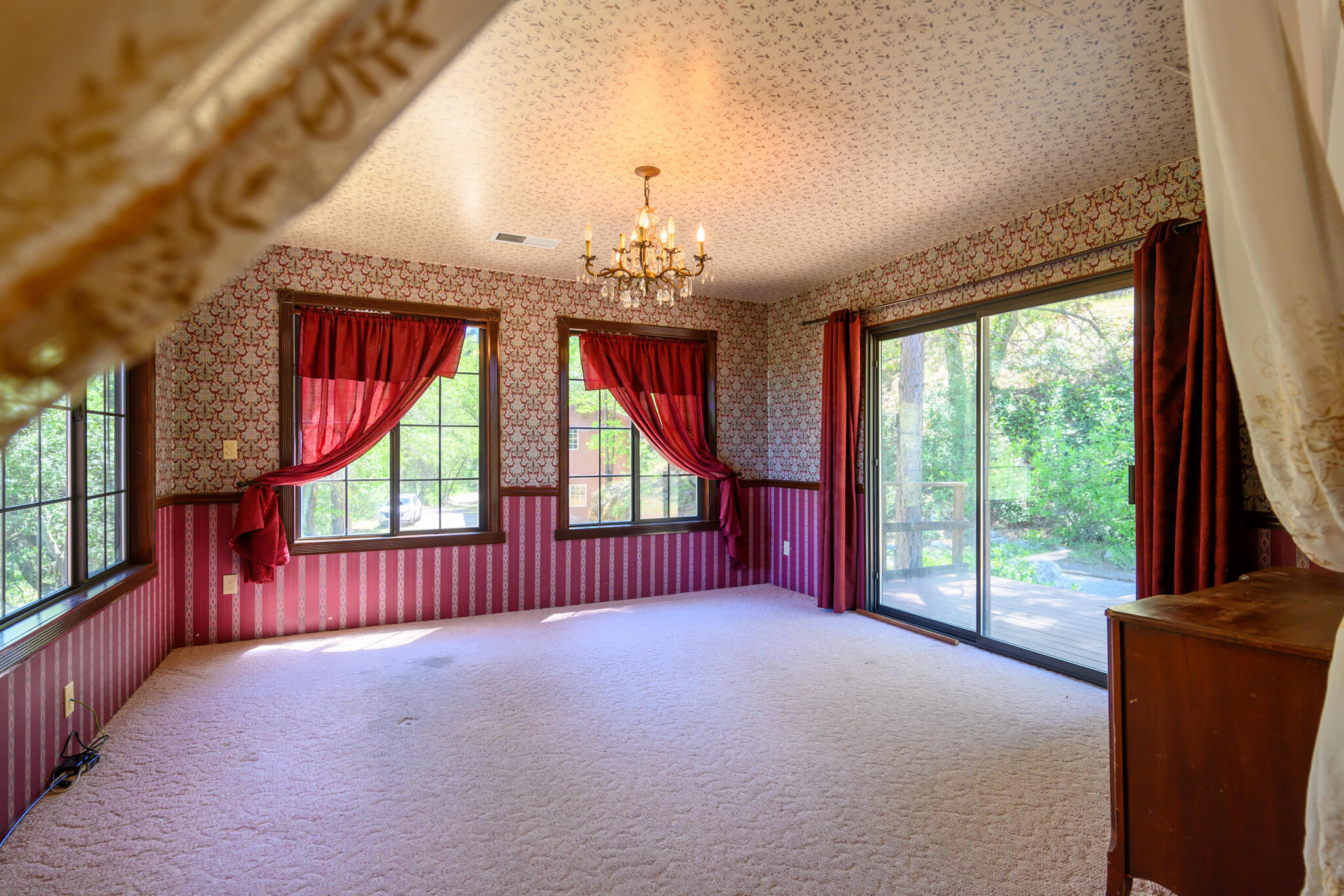 12866 Flint Creek Road Redding, CA 96003 - Photo 32 of 57 Ensuite Office/Sunroom