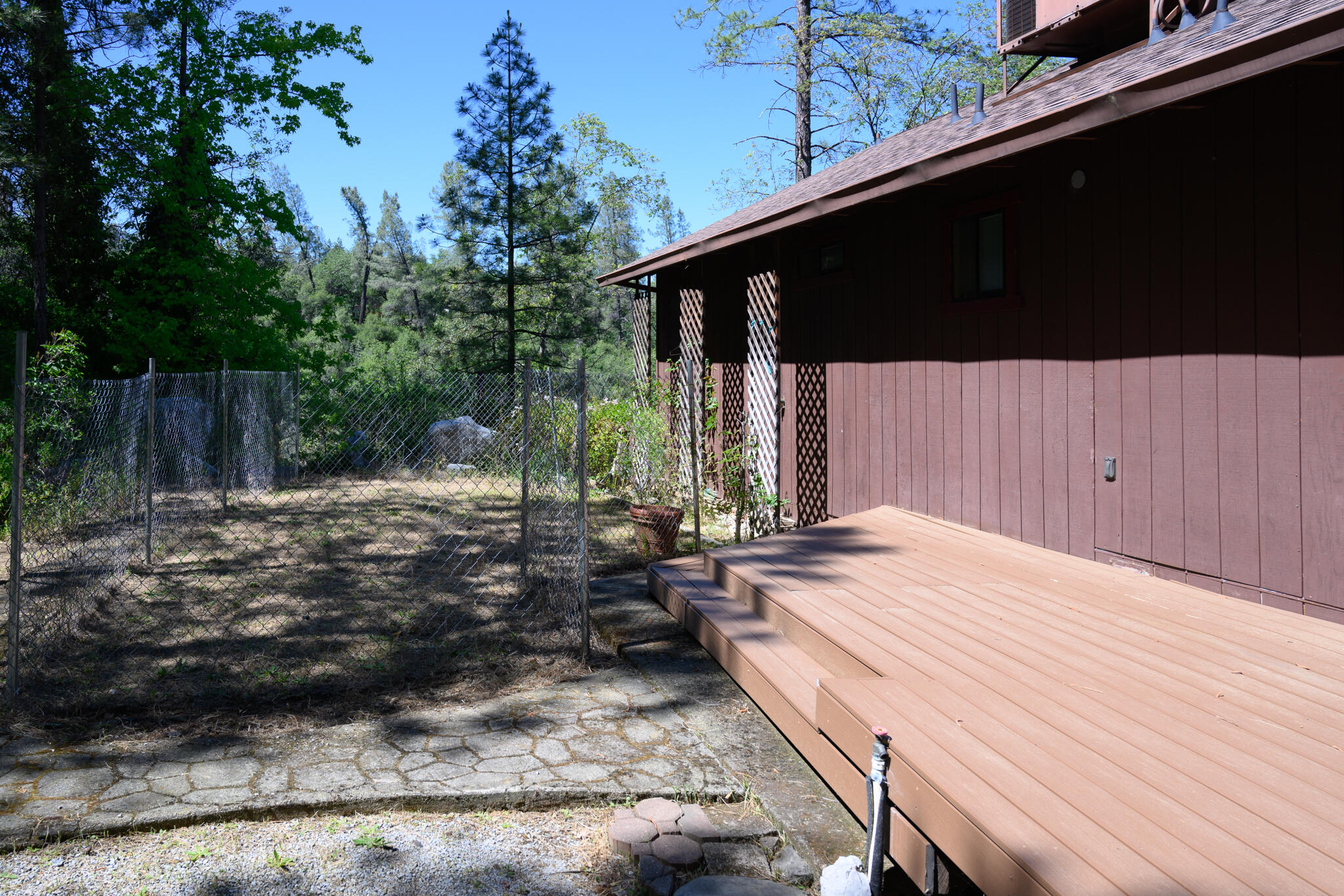 12866 Flint Creek Road Redding, CA 96003 - Photo 36 of 57 Back Deck & Garden Area