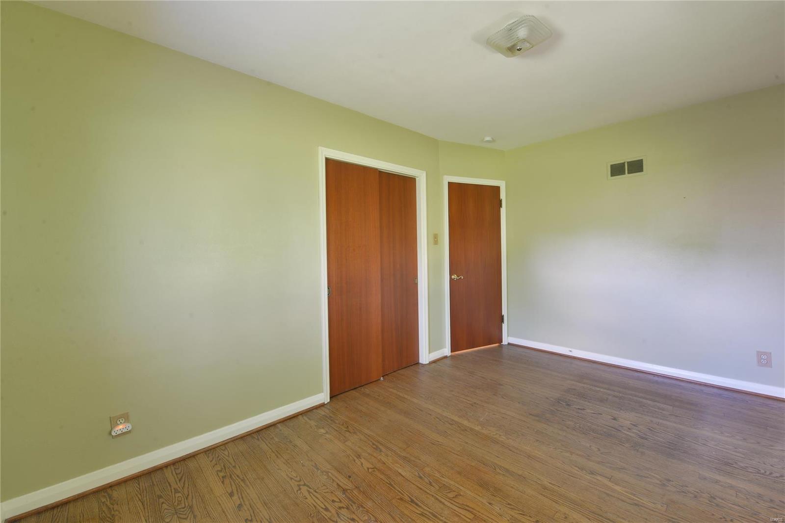 6040 Highfield Road St. Louis, MO 63109 - Photo 14 of 57 Gallery Image 14