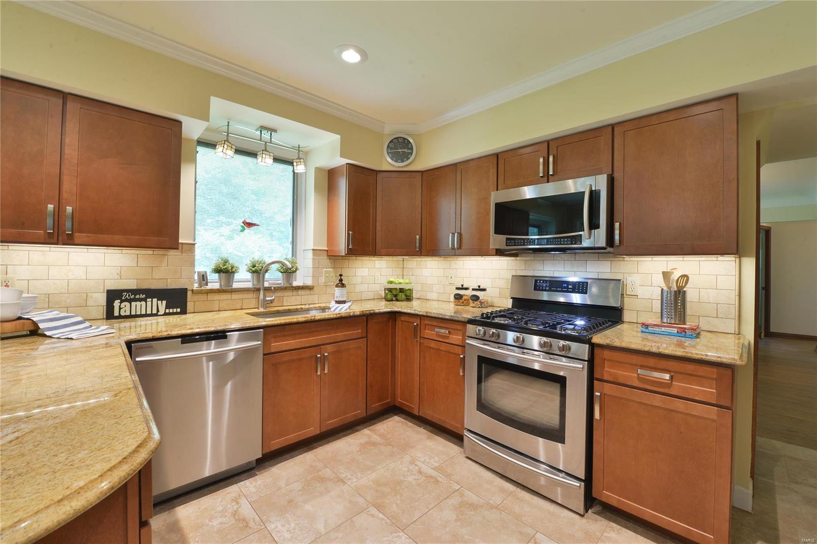 6040 Highfield Road St. Louis, MO 63109 - Photo 20 of 57 Gallery Image 20