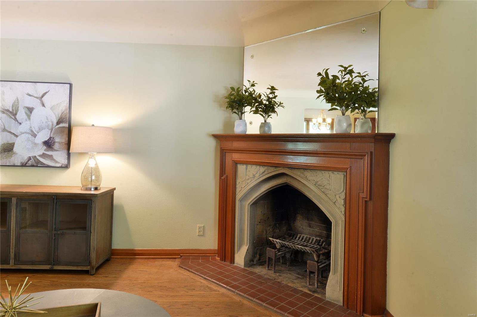 6040 Highfield Road St. Louis, MO 63109 - Photo 5 of 57 Gallery Image 5