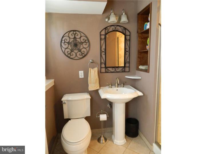 37 Fenway Road Hamilton, NJ 08620 - Photo 22 of 25
