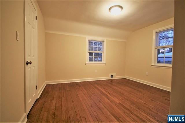 153 Sunset Lane Tenafly, NJ 07670 - Photo 16 of 19