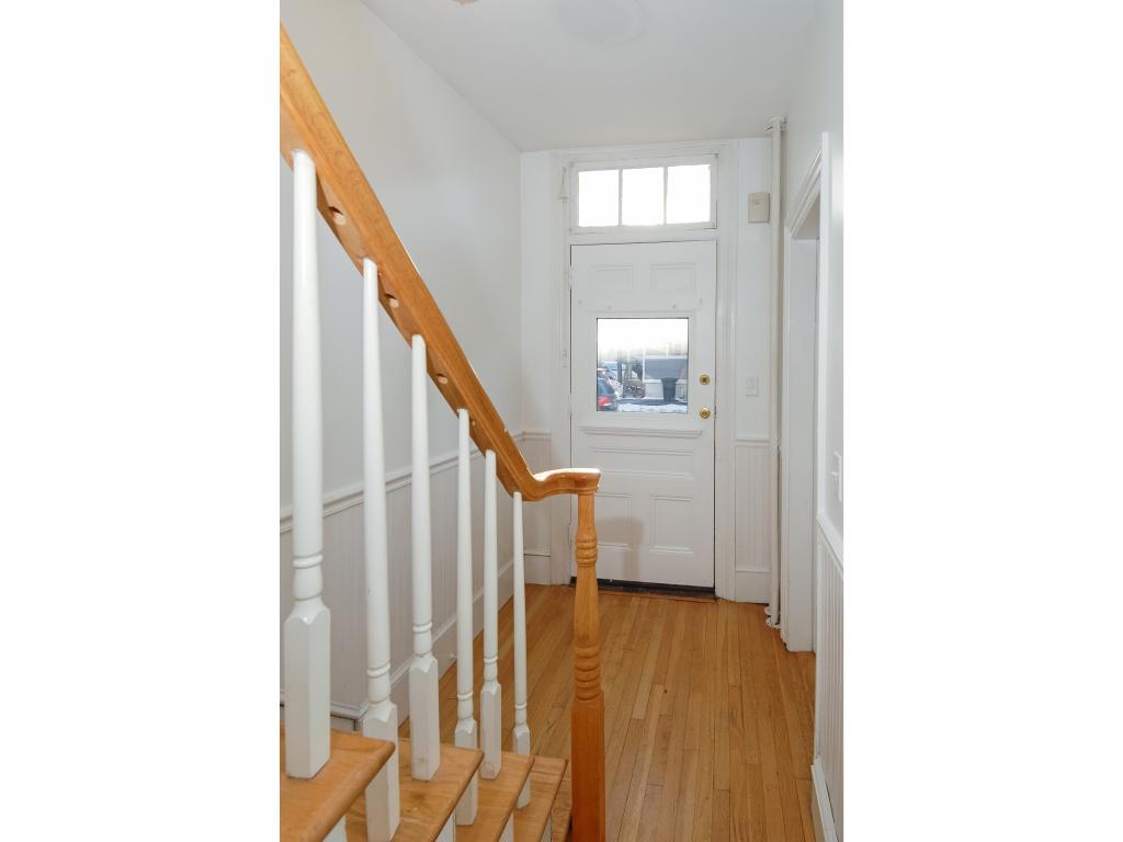 514 Middle Street Portsmouth, NH 03801 - Photo 12 of 27
