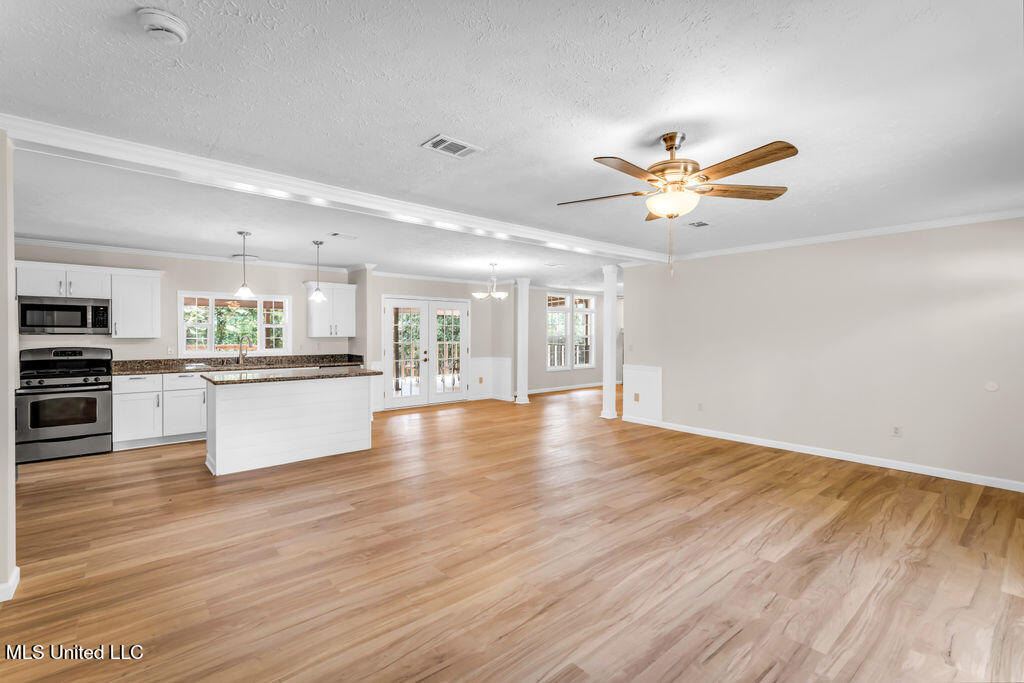 19050 Cemetery Road Saucier, MS 39574 - Photo 11 of 54 19050CemeteryRd-11