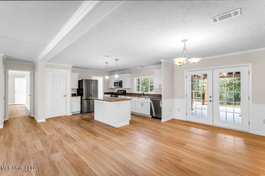 19050 Cemetery Road Saucier, MS 39574 - Photo 14 of 54 19050CemeteryRd-14