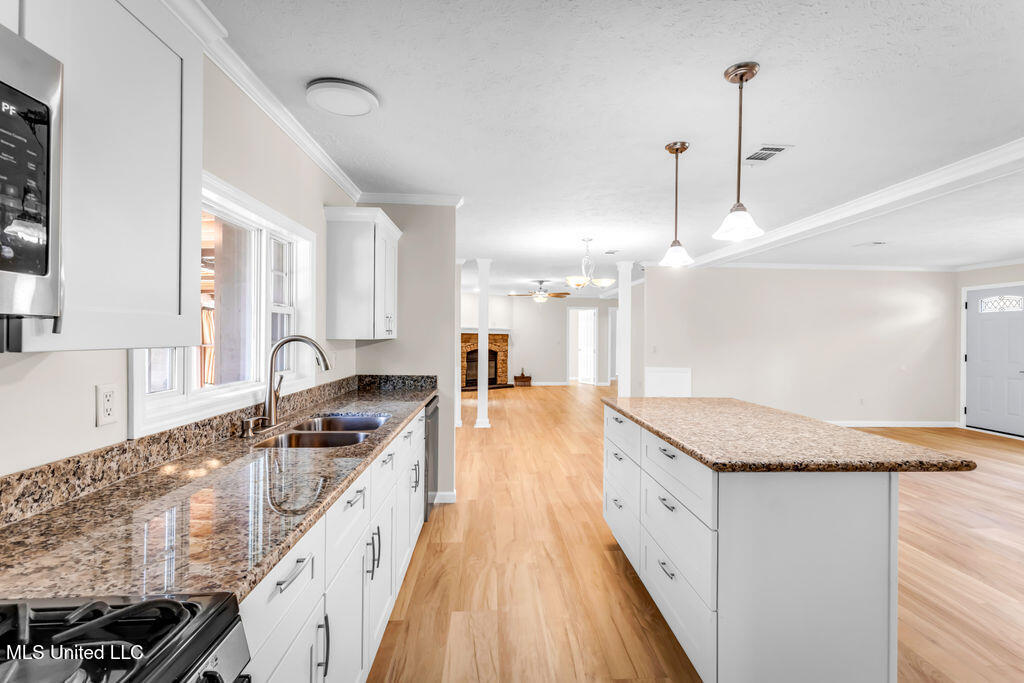 19050 Cemetery Road Saucier, MS 39574 - Photo 20 of 54 19050CemeteryRd-20