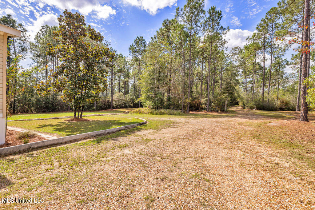 19050 Cemetery Road Saucier, MS 39574 - Photo 5 of 54 19050CemeteryRd-3