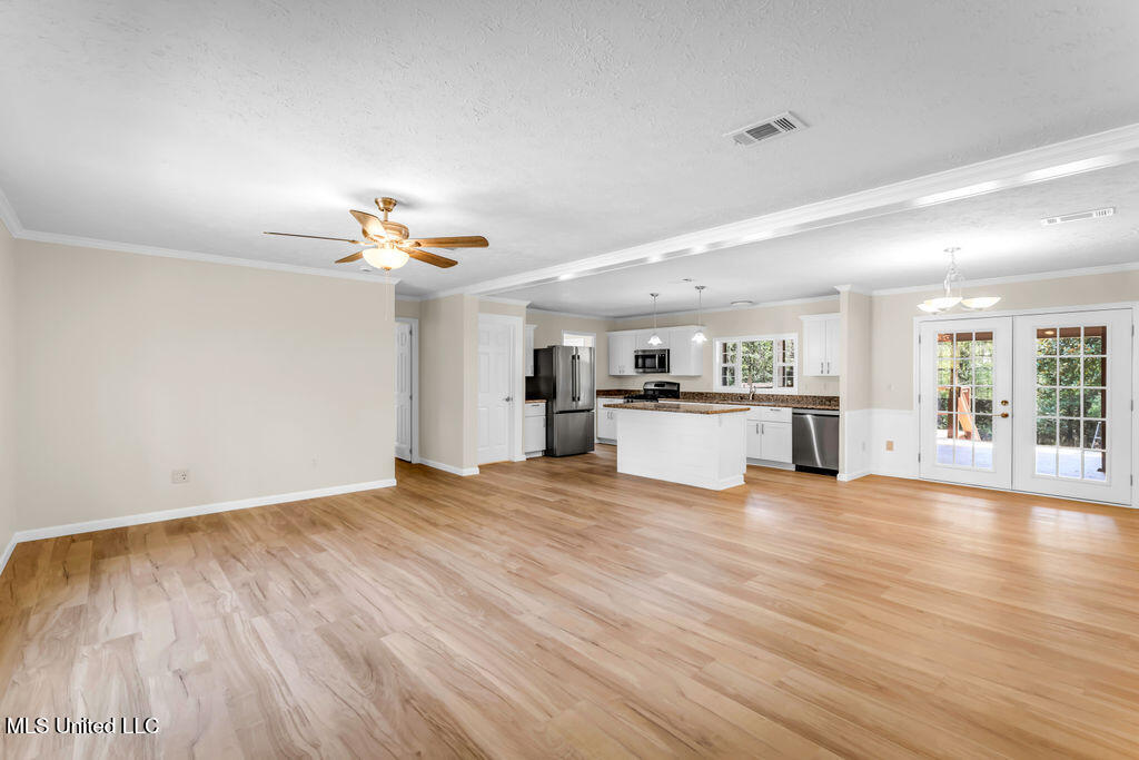 19050 Cemetery Road Saucier, MS 39574 - Photo 10 of 54 19050CemeteryRd-10