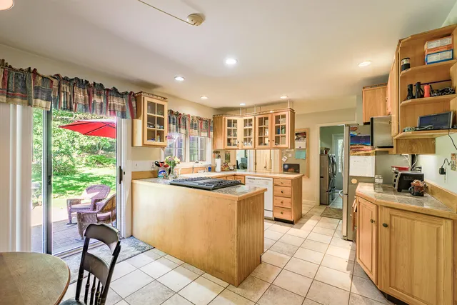 $595,000 | 371 Pendleton Point Road, Islesboro, ME 04848