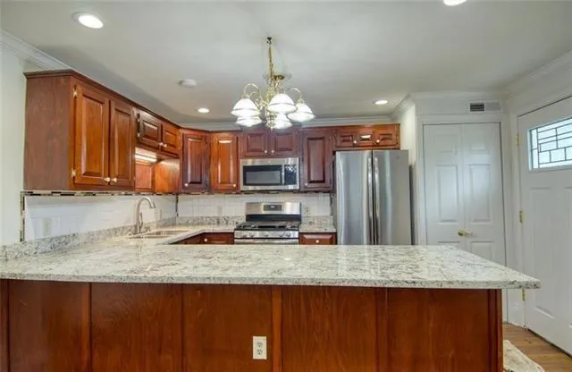 $2,350 | 8335 Birch Street, Unit B, New Orleans, LA 70118