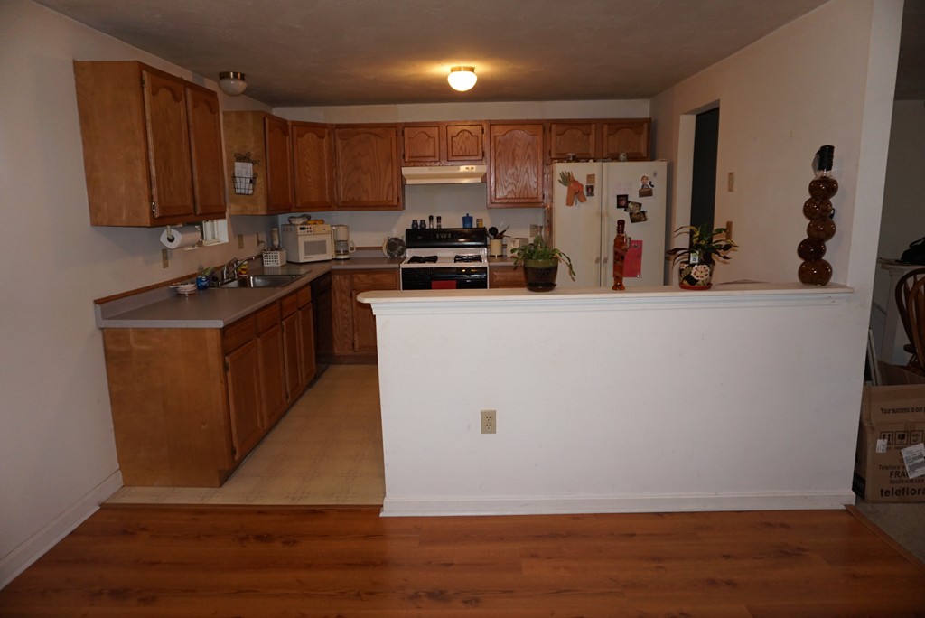 3 Gates Road Worcester, MA 01603 - Photo 3 of 8 Gallery Image 3