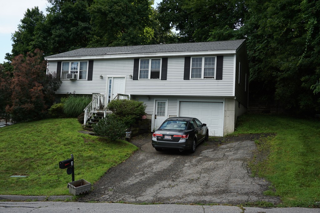 3 Gates Road Worcester, MA 01603 - Photo 8 of 8 Gallery Image 8