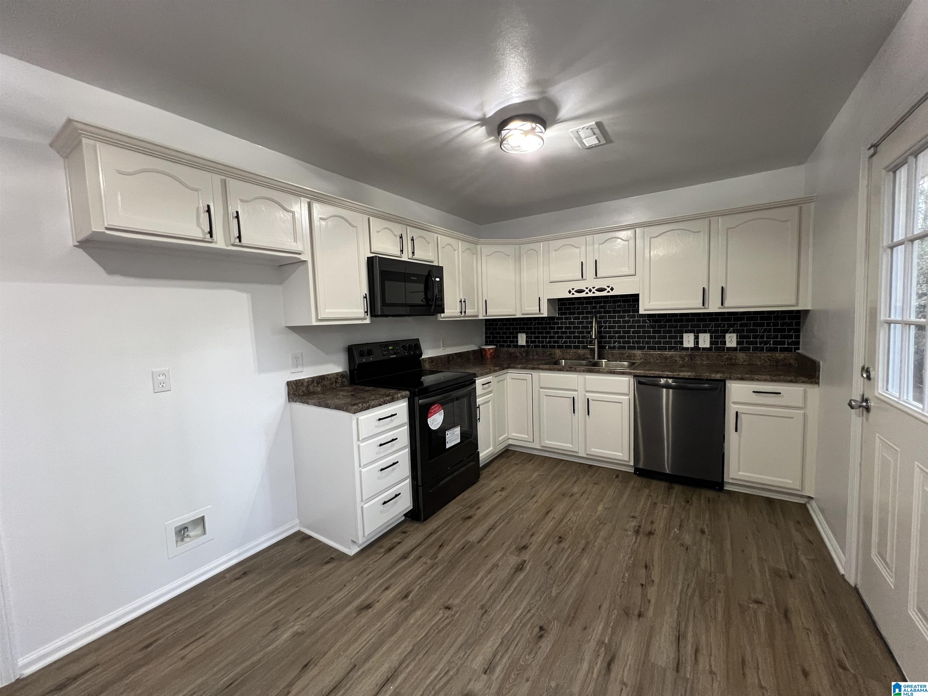 14493 Lock 9 Road Fosters, AL 35463 - Photo 4 of 20