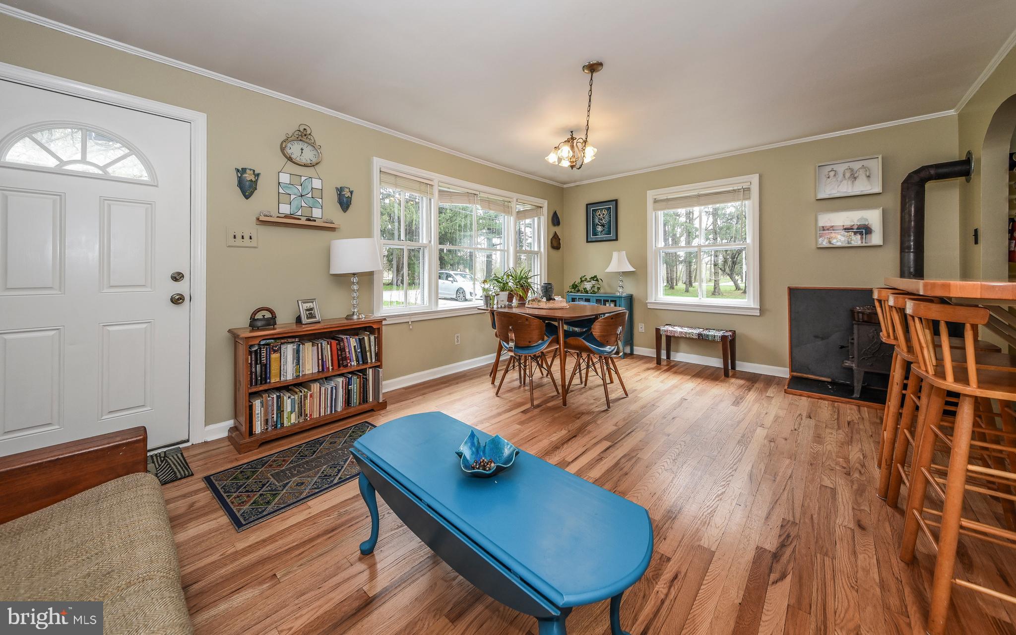 55 Dublin Road Pennington, NJ 08534 - Photo 2 of 29