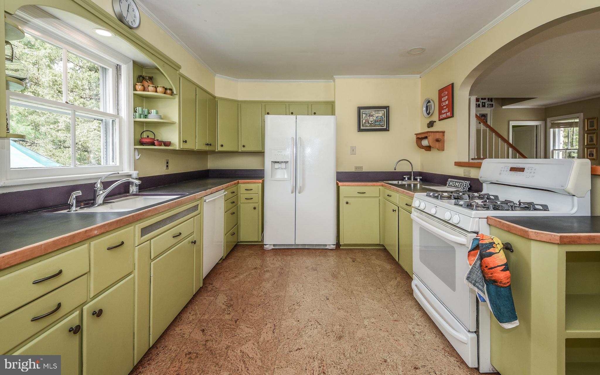 55 Dublin Road Pennington, NJ 08534 - Photo 5 of 29