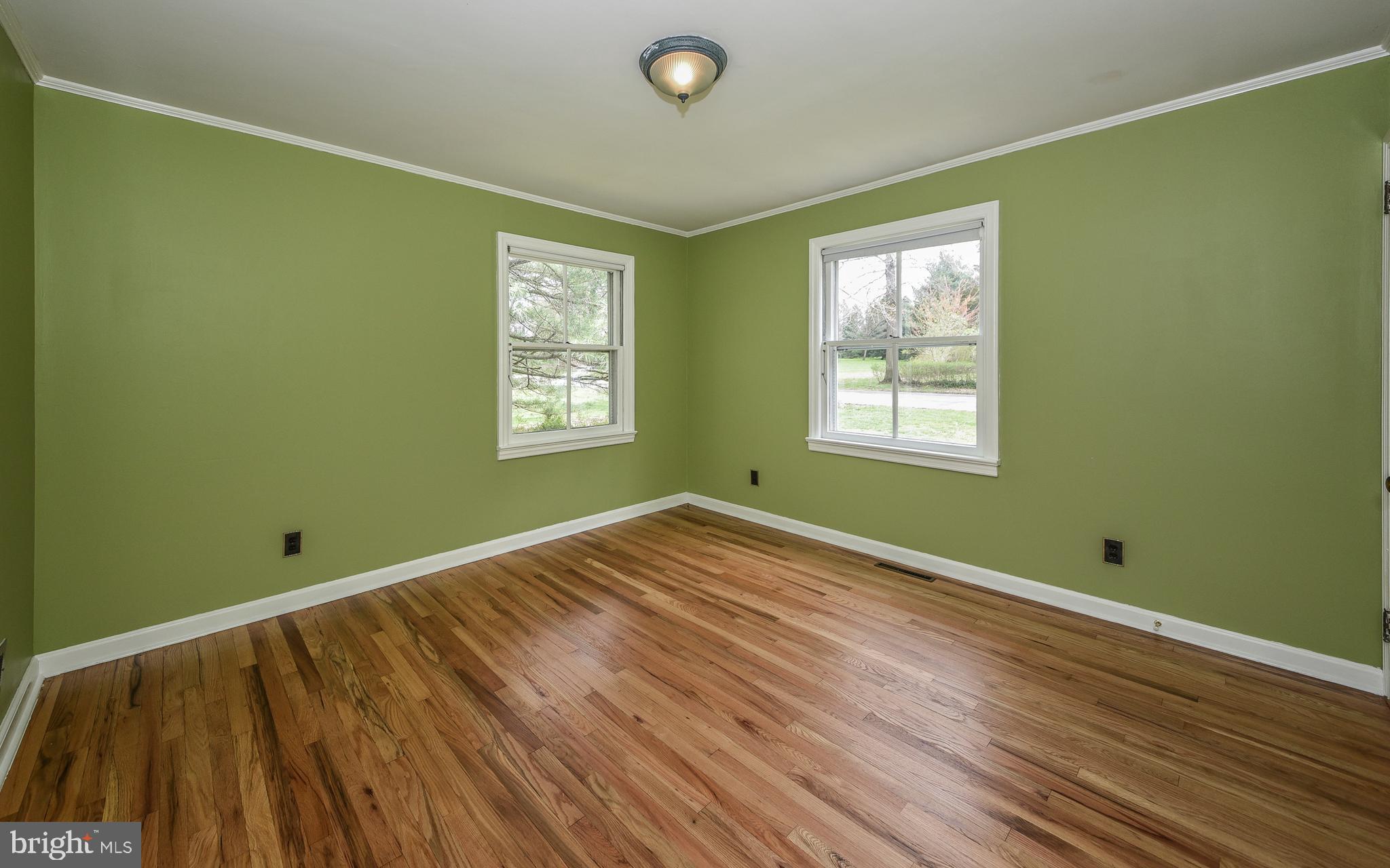 55 Dublin Road Pennington, NJ 08534 - Photo 9 of 29