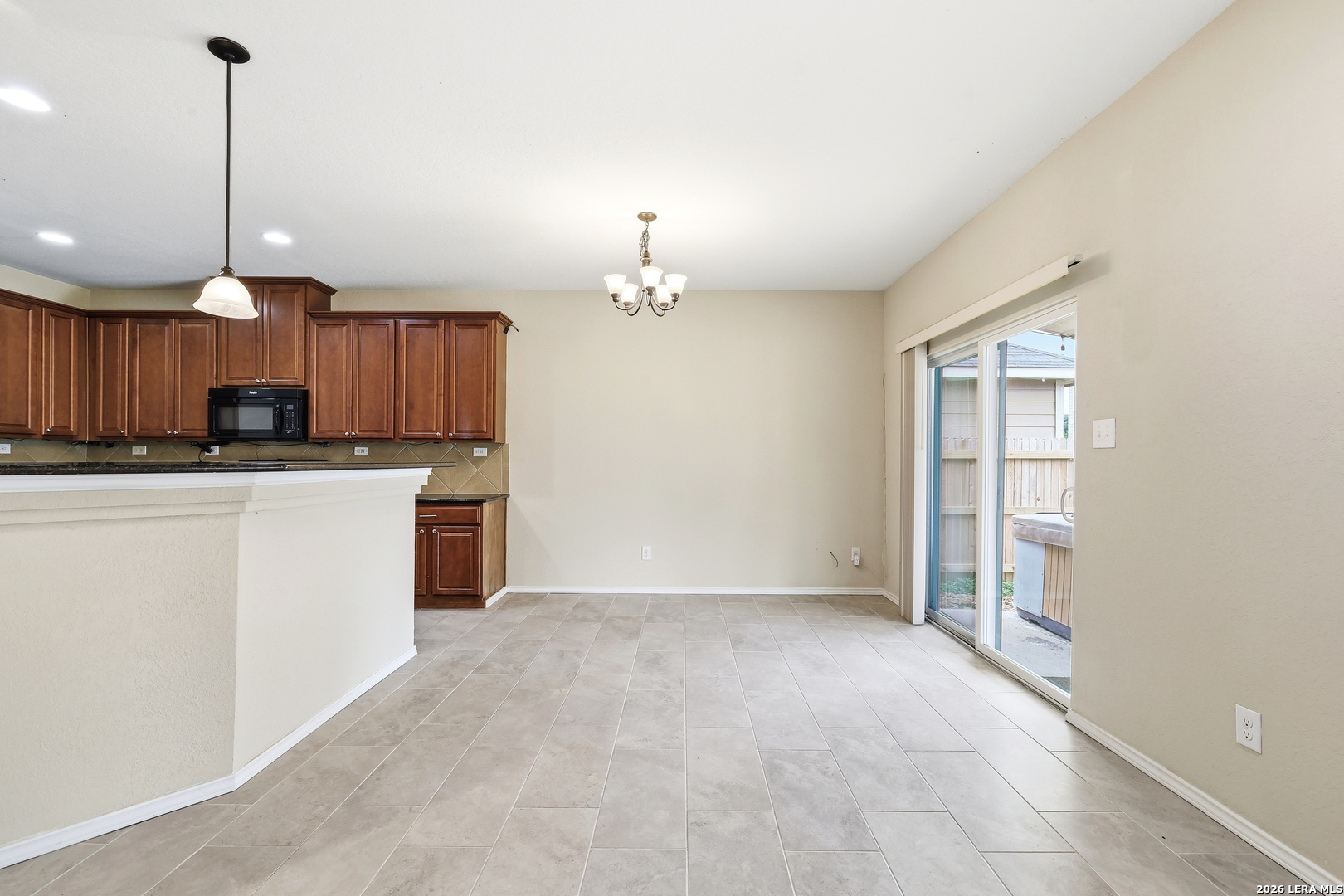 9911 Copper Rise Converse, TX 78109 - Photo 7 of 24