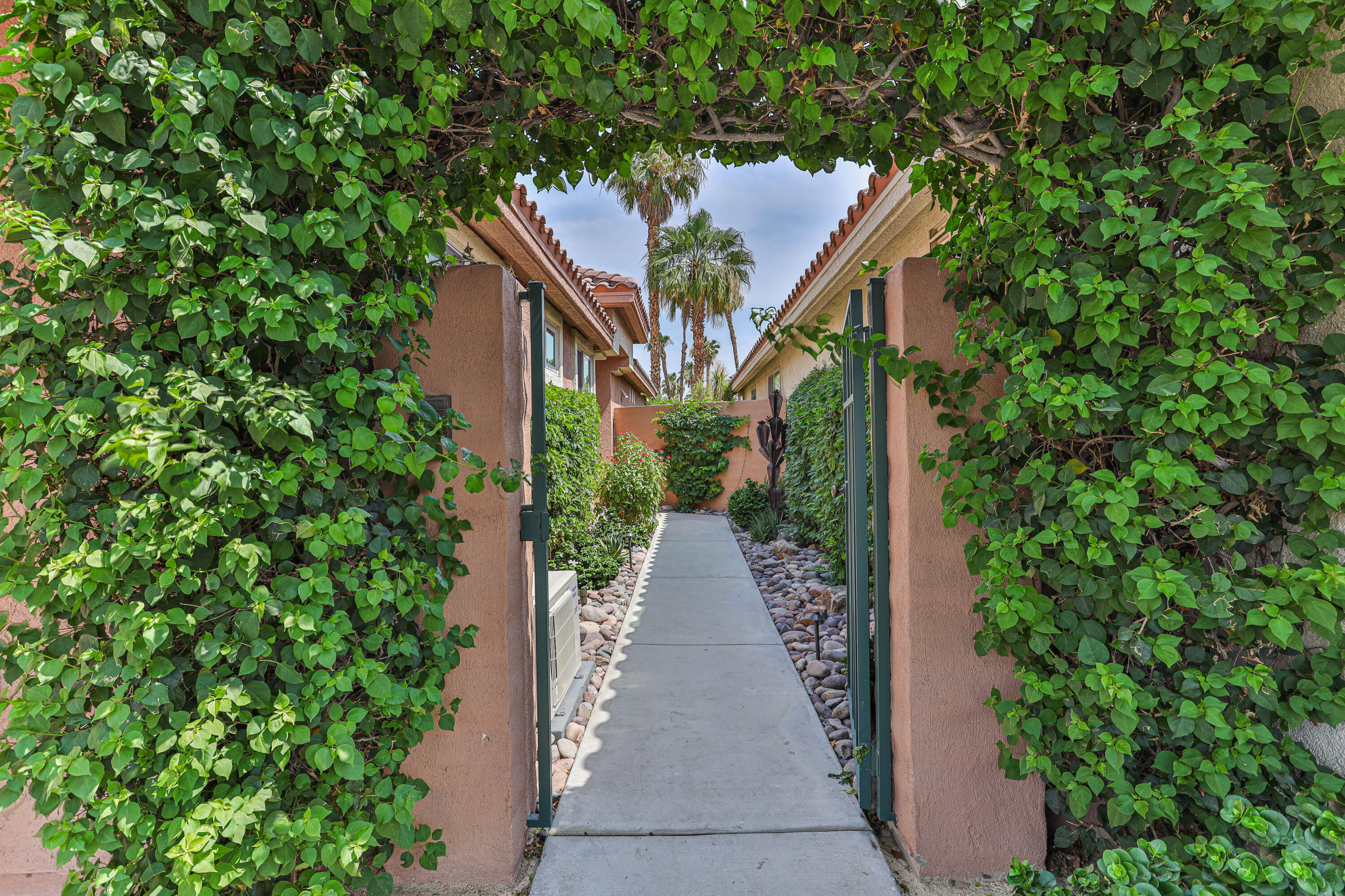 76740 Kybar Road Palm Desert, CA 92211 - Photo 4 of 76 6