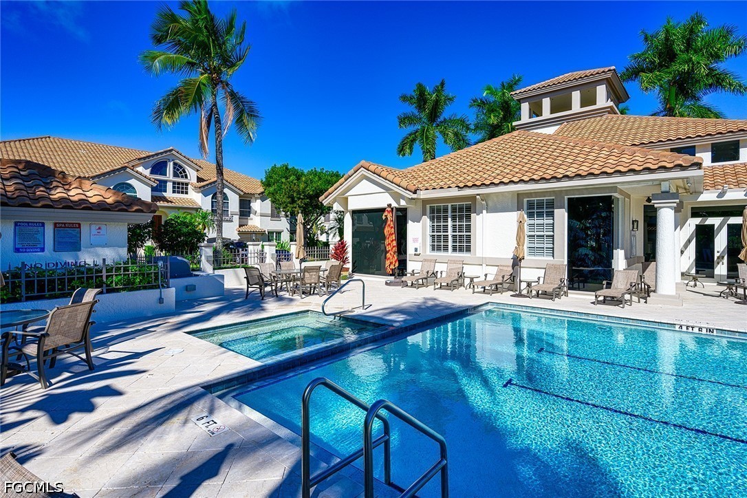 133 Colonade Circle Naples, FL 34103 - Photo 30 of 34