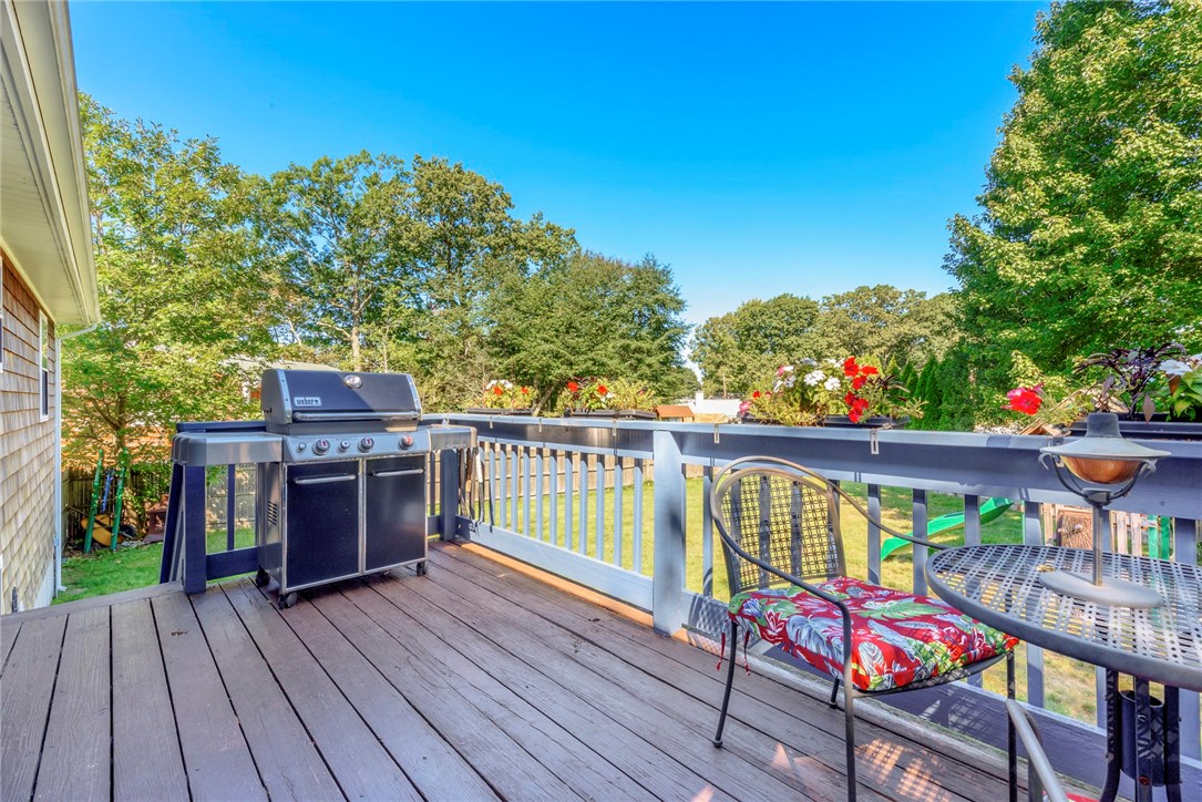 25 Beaver Road Barrington, RI 02806 - Photo 17 of 21