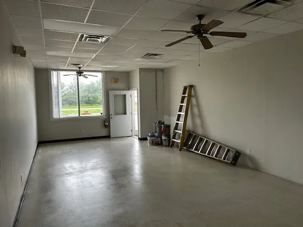 $850 | 902 North Country Fair Drive, Unit 3, Champaign, IL 61821