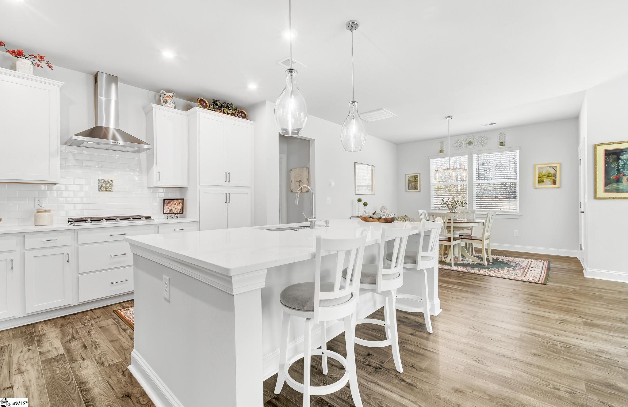 656 Clairbrook Court Greer, SC 29651 - Photo 4 of 40